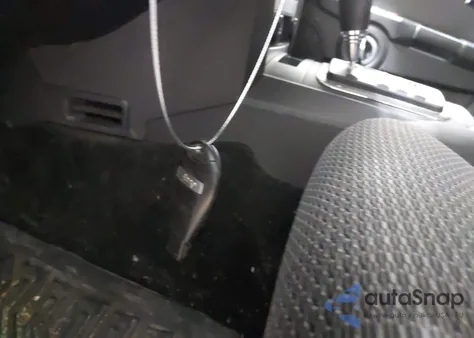 2009 Jeep Commander Sport z USA, uszkodzony, nr VIN 1J8HG48K49C501084